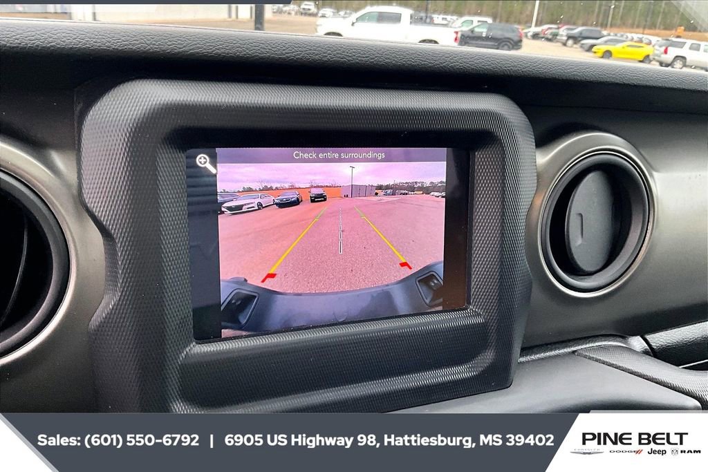 Used 2023 Jeep Gladiator Sport image 15