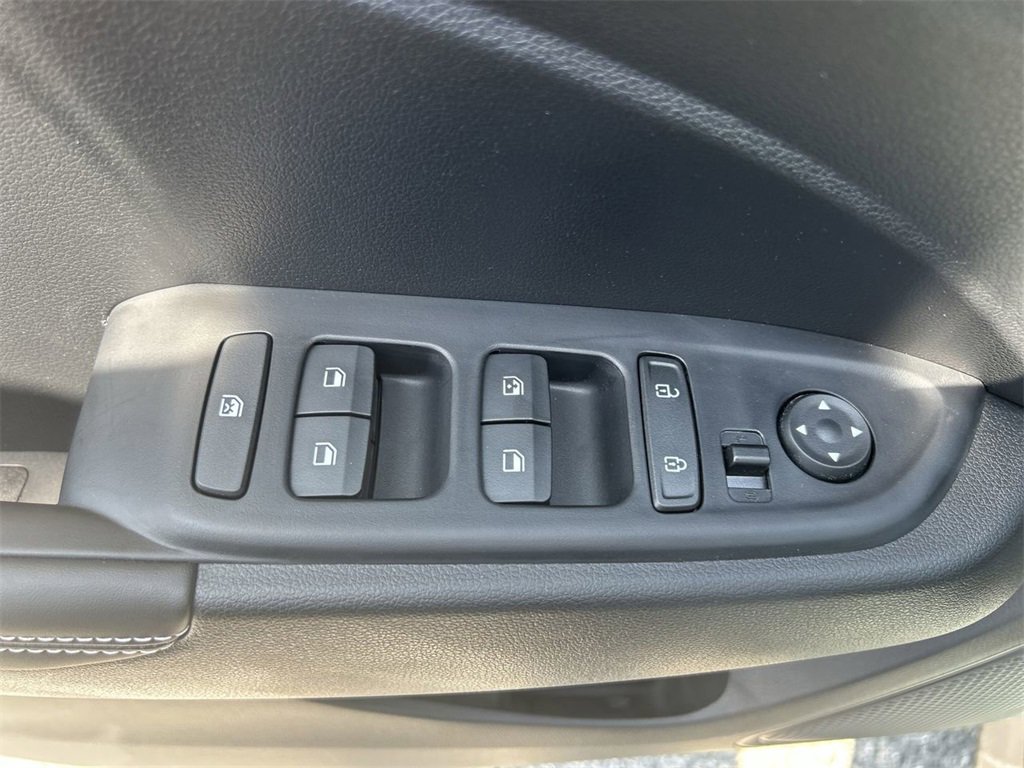 New 2025 Hyundai Venue Limited image 21