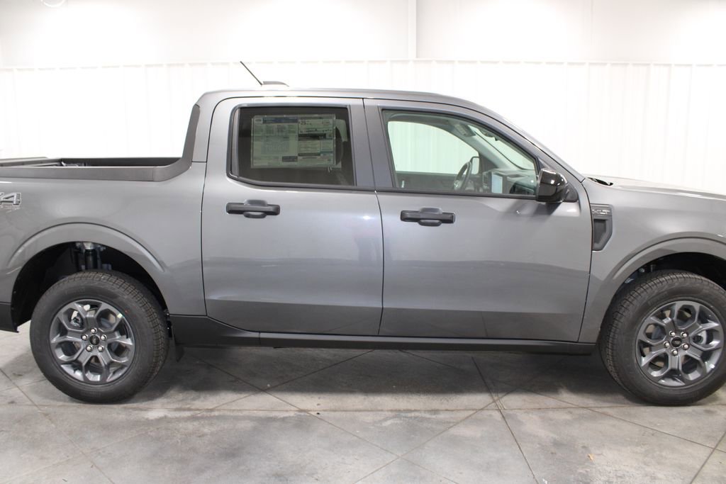 New 2025 Ford Maverick XLT image 10