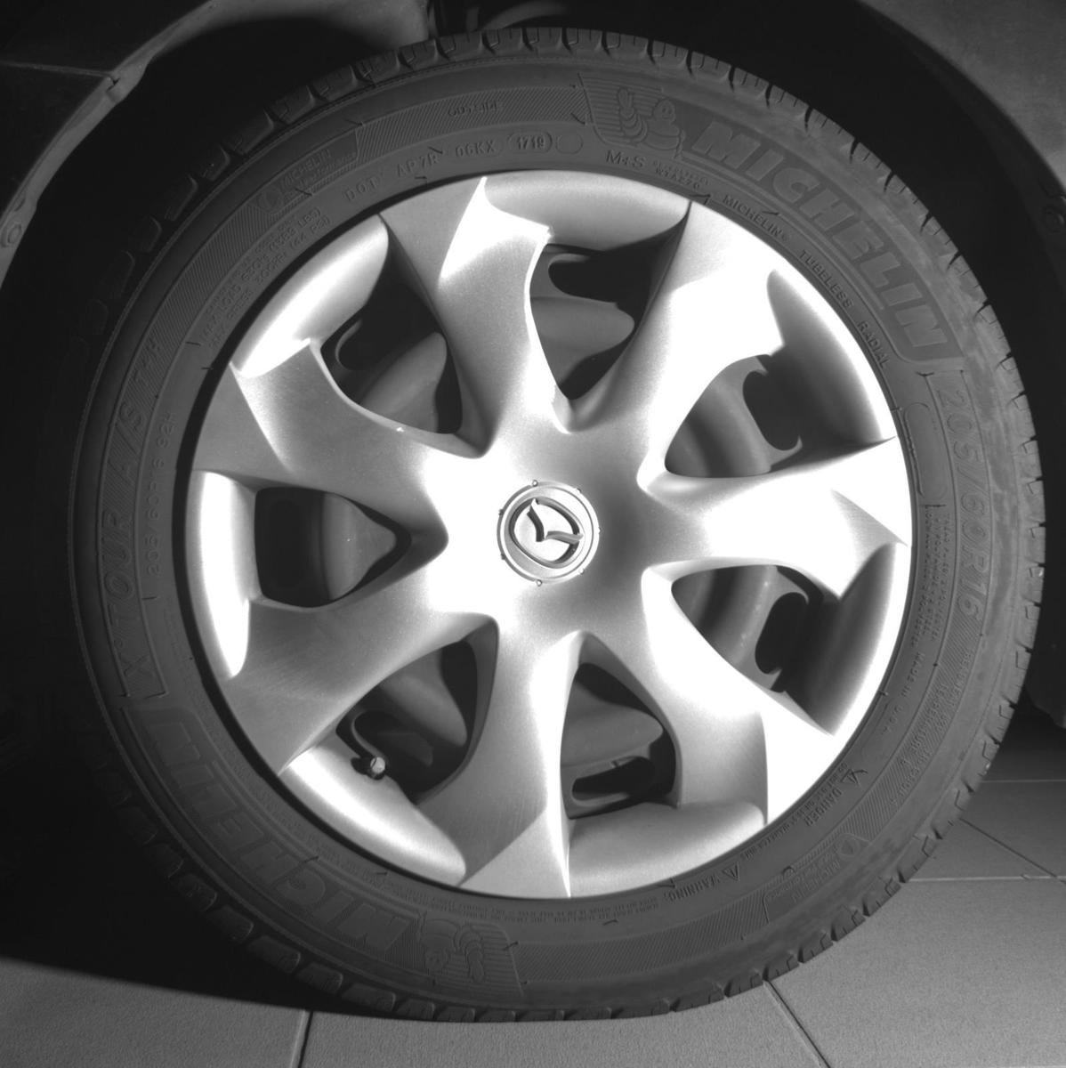 Used 2015 MAZDA MAZDA3 i Sport image 9