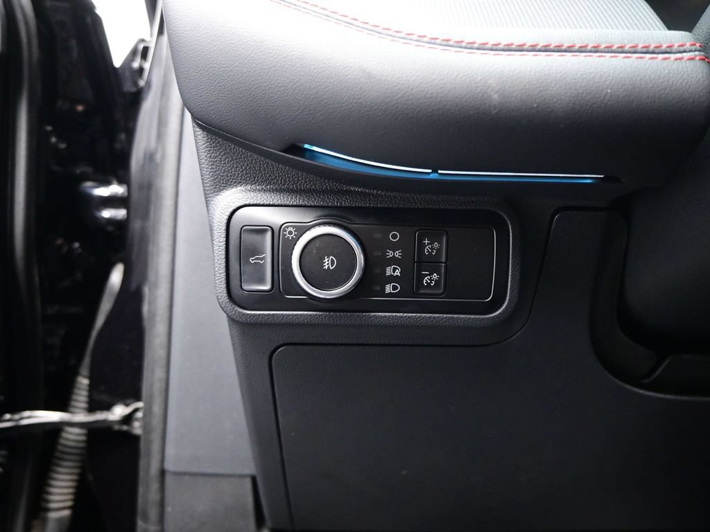 Used 2025 Ford Explorer ST AWD/4WD image 12