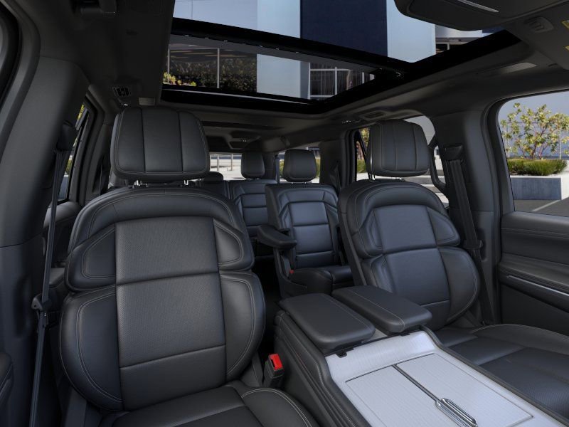 New 2026 Lincoln Navigator L Reserve AWD/4WD image 10