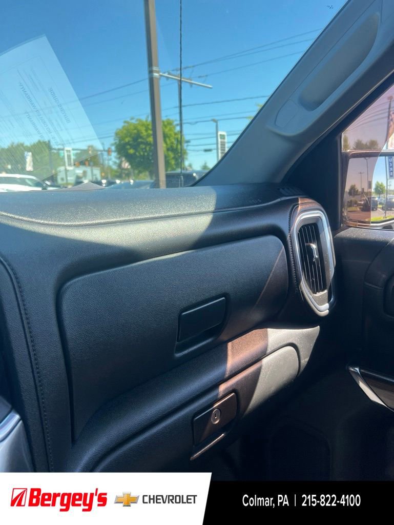 Used 2019 Chevrolet Silverado 1500 LT w/ All-Star Edition AWD/4WD image 17