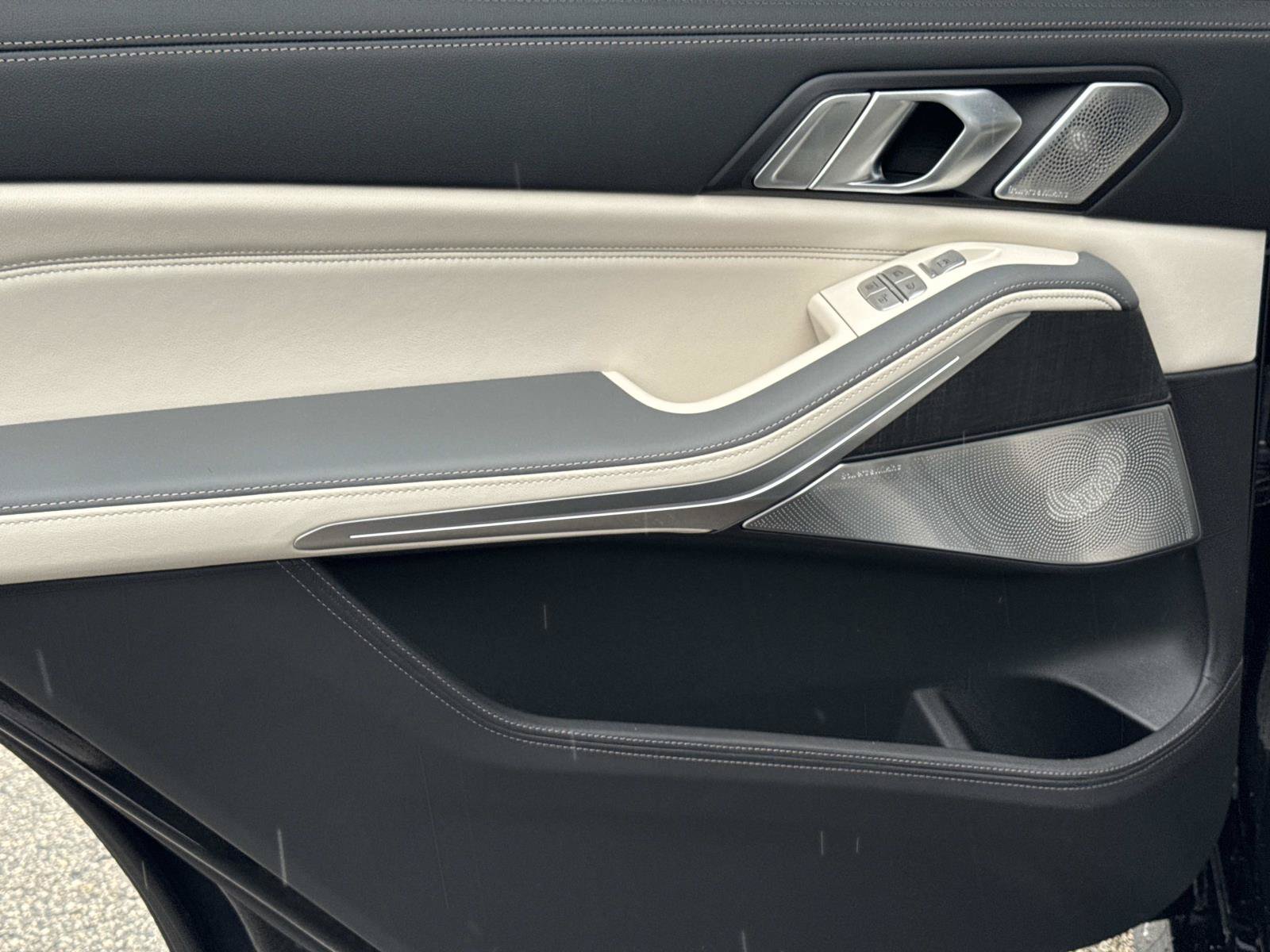 Certified 2025 BMW ALPINA XB7 AWD/4WD image 12