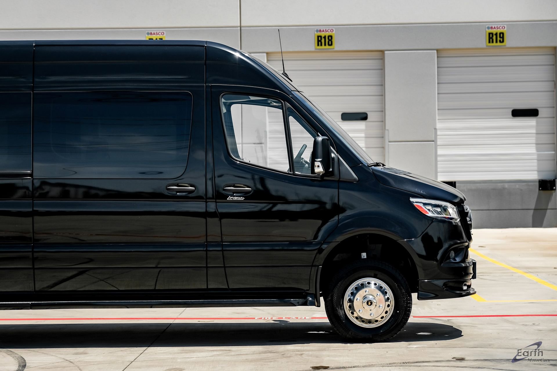 Used 2024 Mercedes-Benz Sprinter 3500 image 23