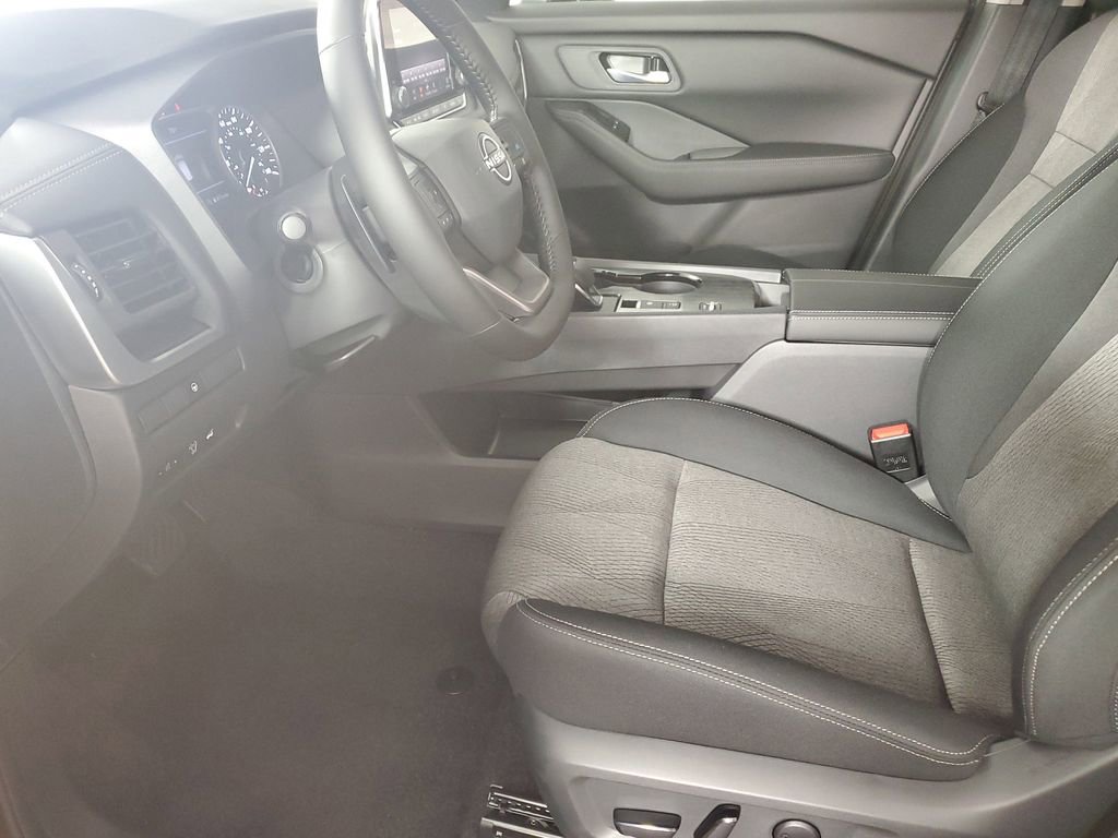 New 2026 Nissan Rogue SV image 12