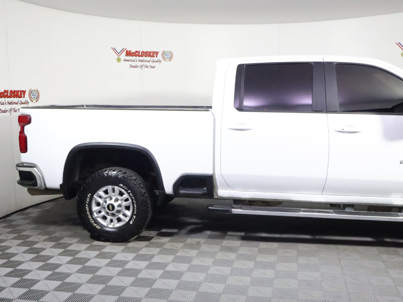 Used 2022 Chevrolet Silverado 2500 LT w/ Convenience Package AWD/4WD image 4
