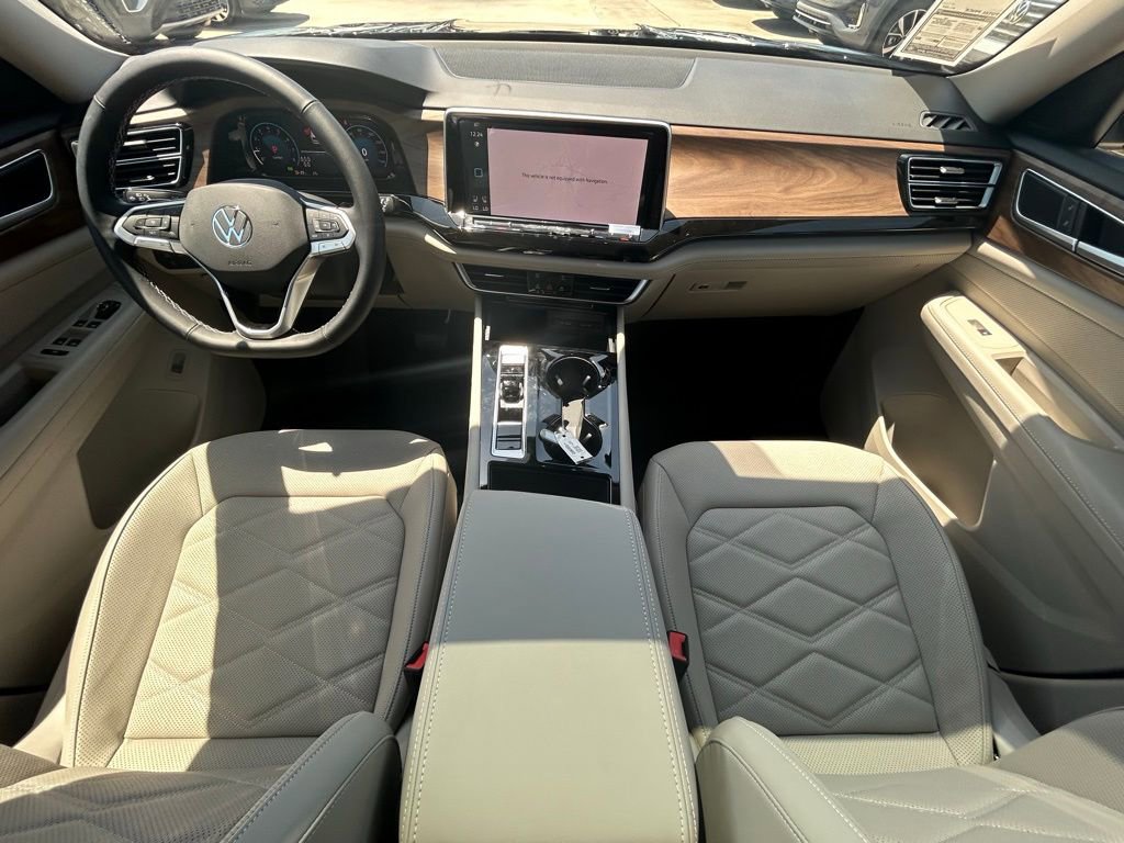 Used 2025 Volkswagen Atlas SE w/ Panoramic Sunroof Package image 43