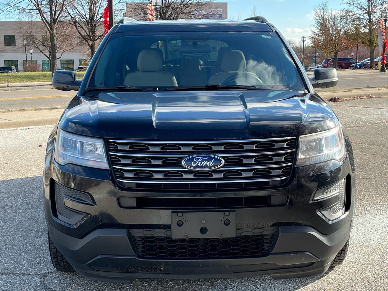 Used 2017 Ford Explorer 4WD image 3
