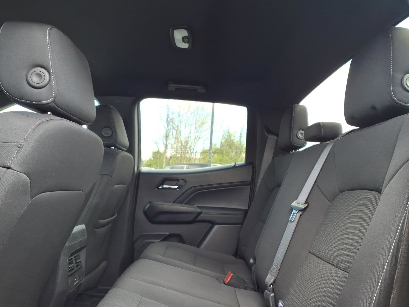 Used 2024 Chevrolet Colorado LT AWD/4WD image 11