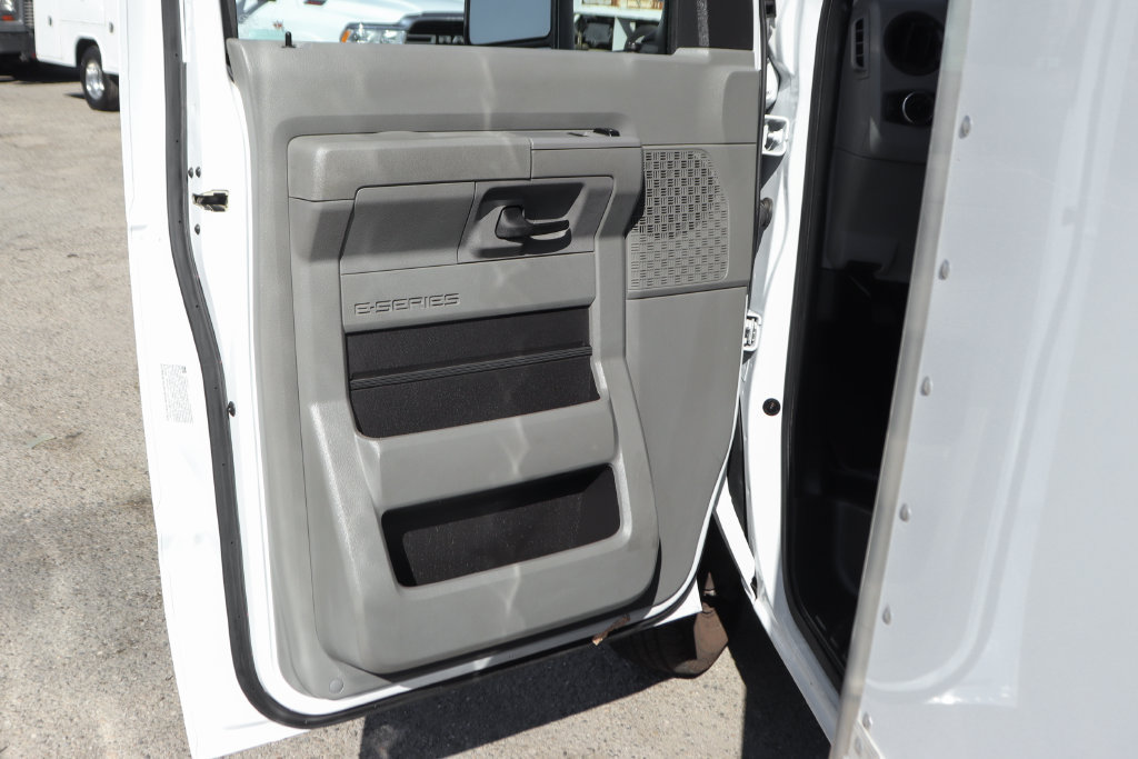 Used 2024 Ford E-450 and Econoline 450 Super Duty w/ Power Windows & Locks Group RWD image 15