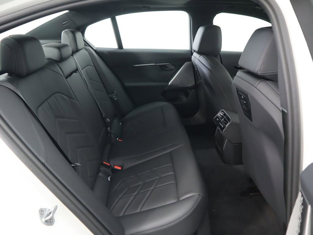 Certified 2025 BMW 530i 530i image 24