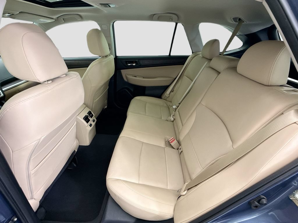 Used 2017 Subaru Outback 2.5i Limited AWD/4WD image 20