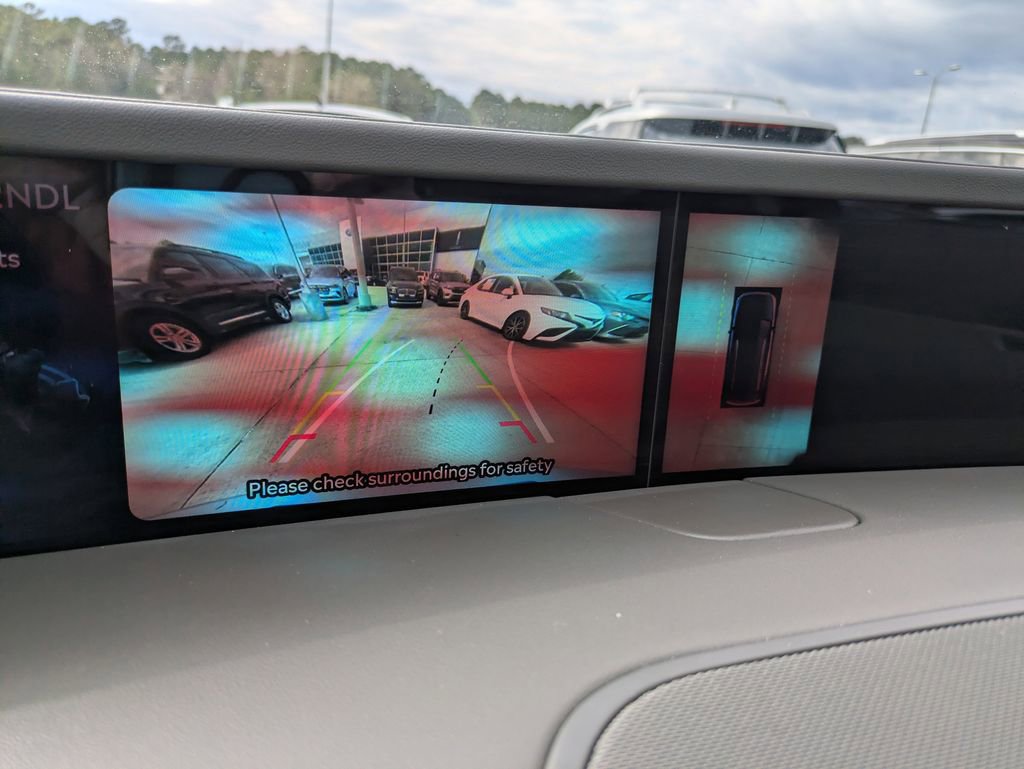 Used 2025 Lincoln Nautilus Premier image 18