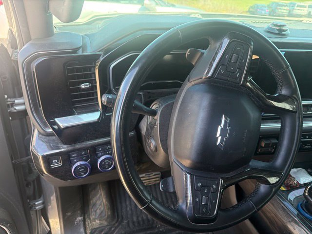 Used 2024 Chevrolet Silverado 1500 LTZ w/ LTZ Premium Package AWD/4WD image 13