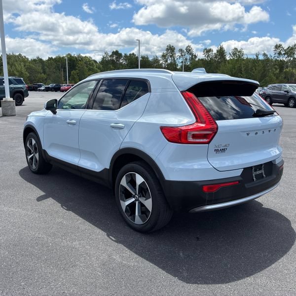 Used 2024 Volvo XC40 B5 Plus w/ Protection Package Premier AWD/4WD image 5
