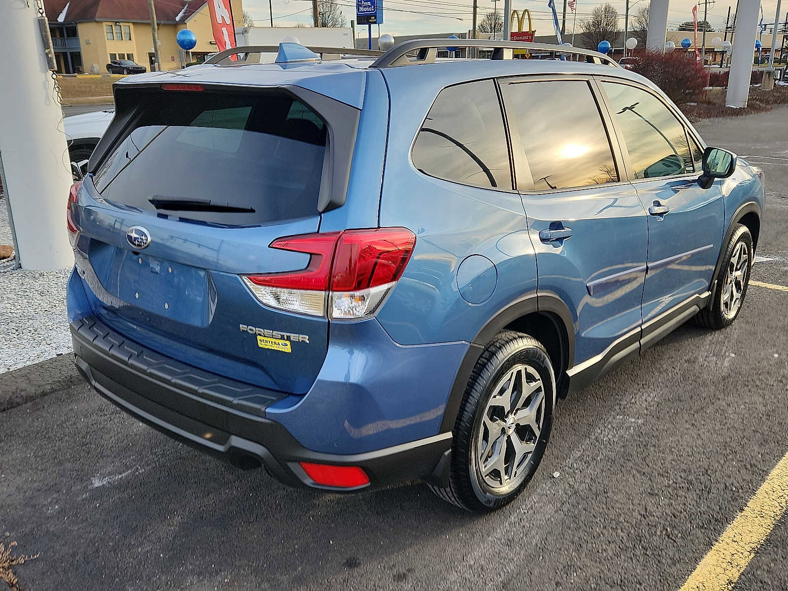 Used 2022 Subaru Forester Premium image 6