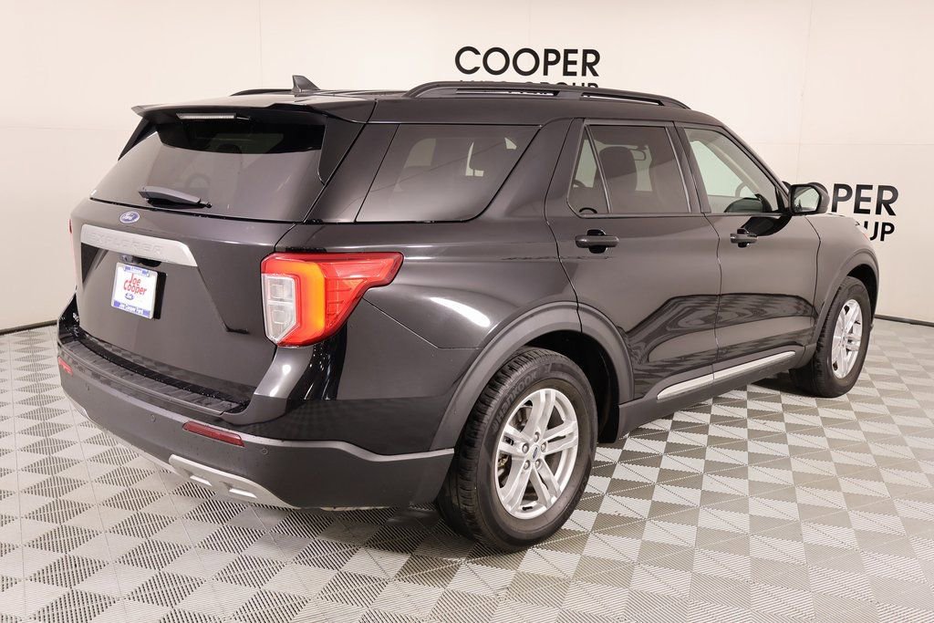 Used 2023 Ford Explorer XLT w/ Equipment Group 202A image 21
