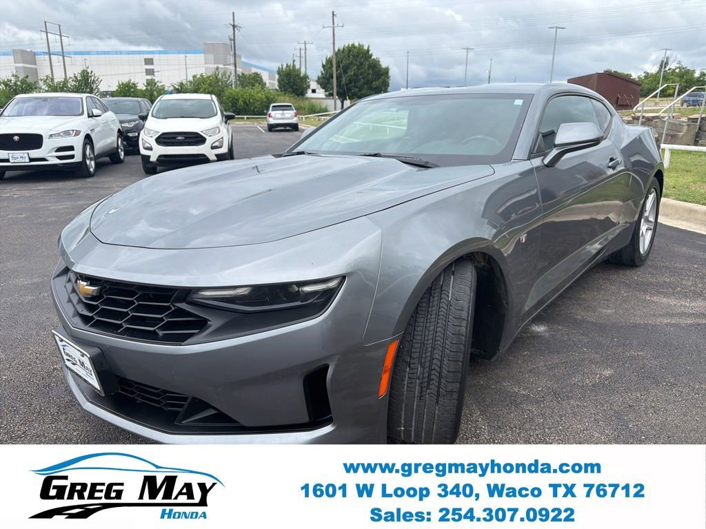 Used 2019 Chevrolet Camaro LT RWD image 7
