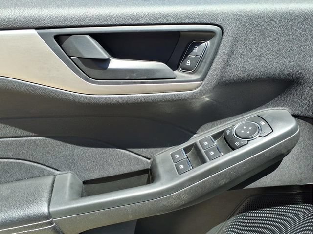 Used 2022 Ford Escape SE AWD/4WD image 11