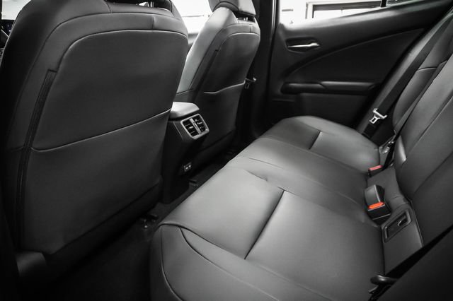 Certified 2025 Lexus UX 300h FWD w/ Accessory Package (Z2) image 21
