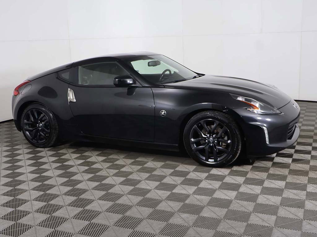 Used 2020 Nissan 370Z Coupe image 11