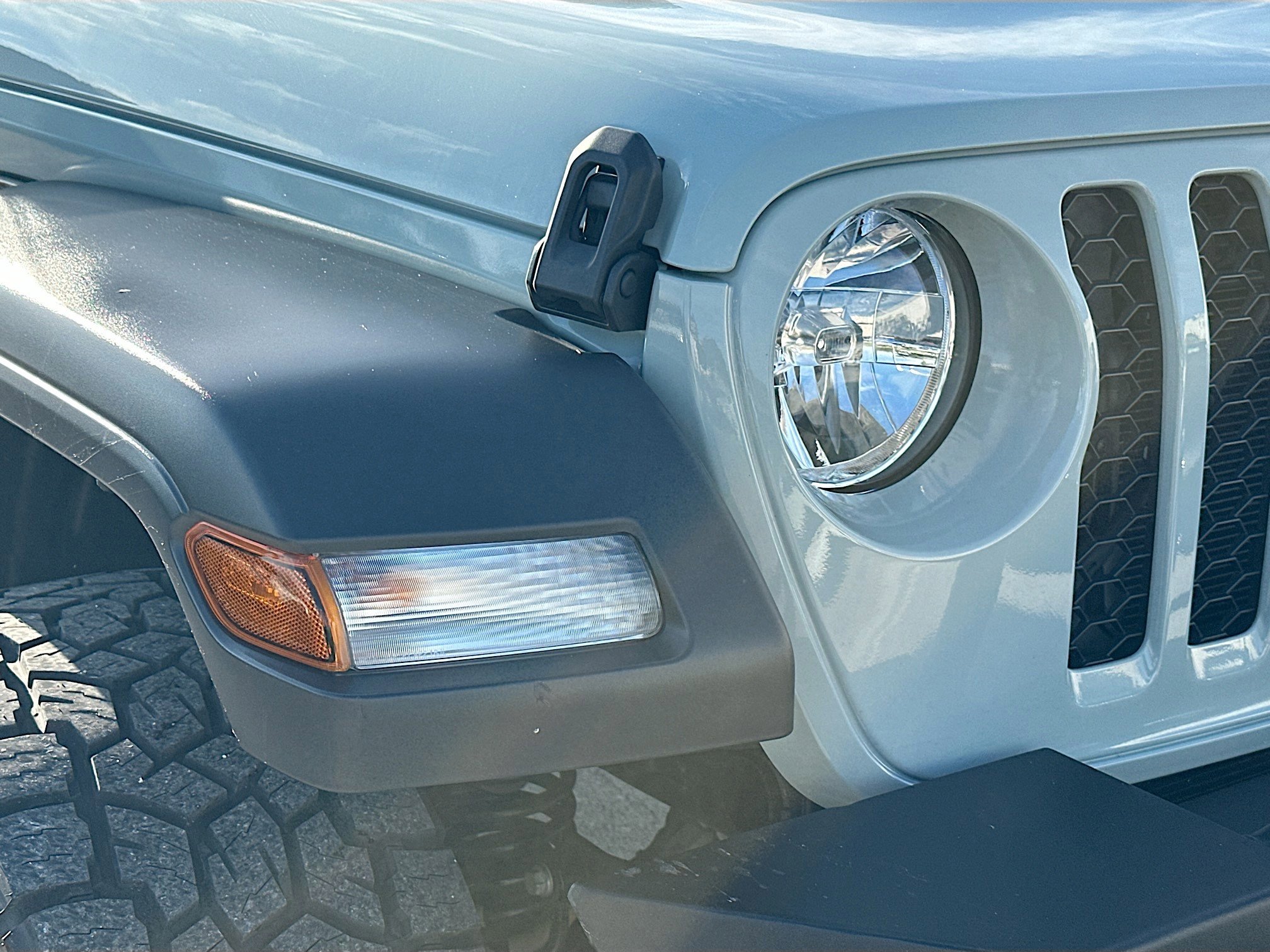 Used 2024 Jeep Wrangler Sport image 36