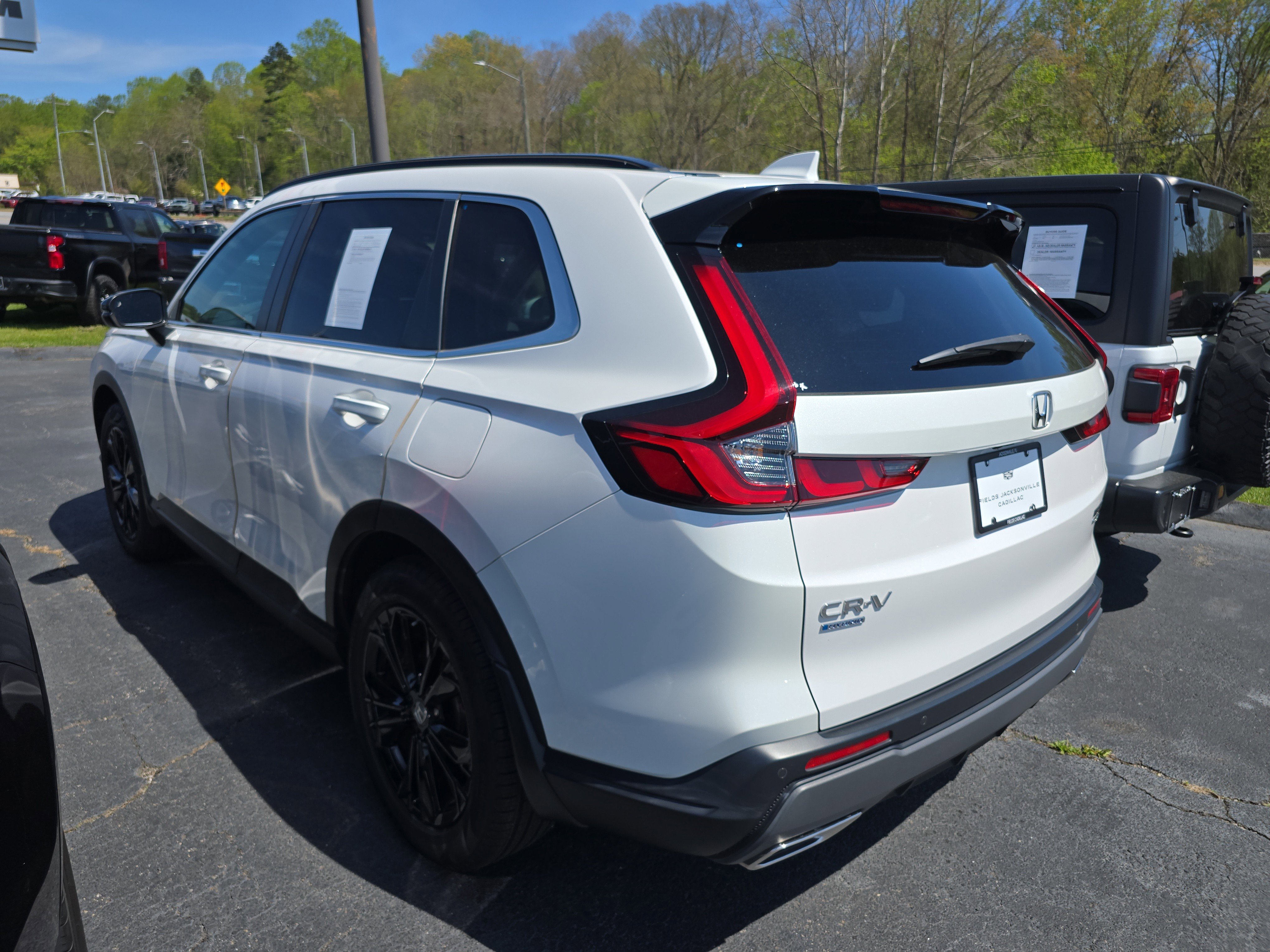 Used 2023 Honda CR-V Sport Touring image 3