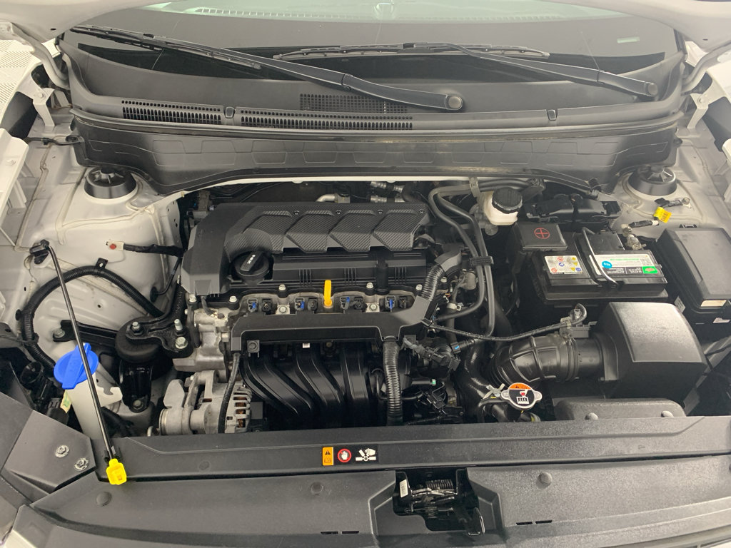 Used 2024 Hyundai Venue SEL FWD image 9