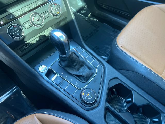 Used 2019 Volkswagen Tiguan SE w/ Panoramic Sunroof Package AWD/4WD image 18