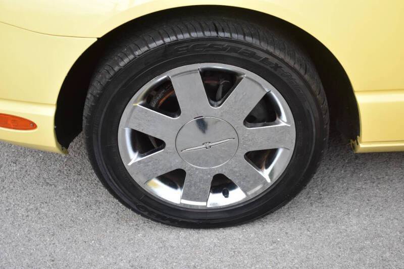 Used 2002 Ford Thunderbird RWD image 29