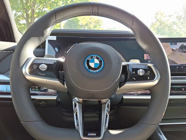 New 2026 BMW 750e xDrive AWD/4WD image 17