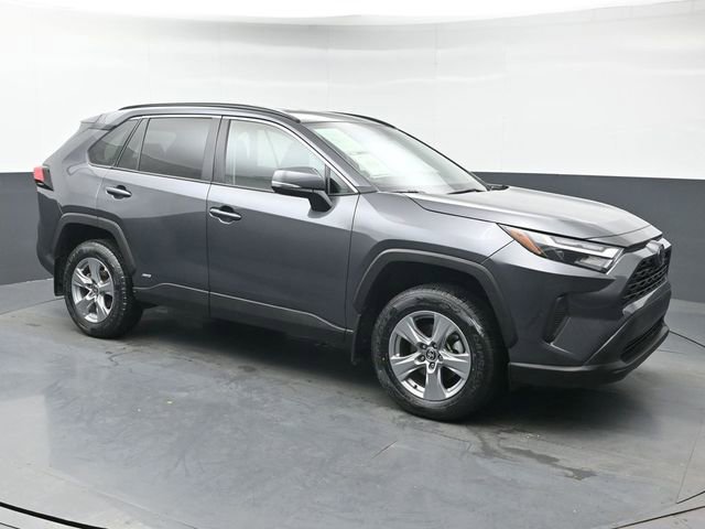 Certified 2025 Toyota RAV4 LE AWD/4WD image 8