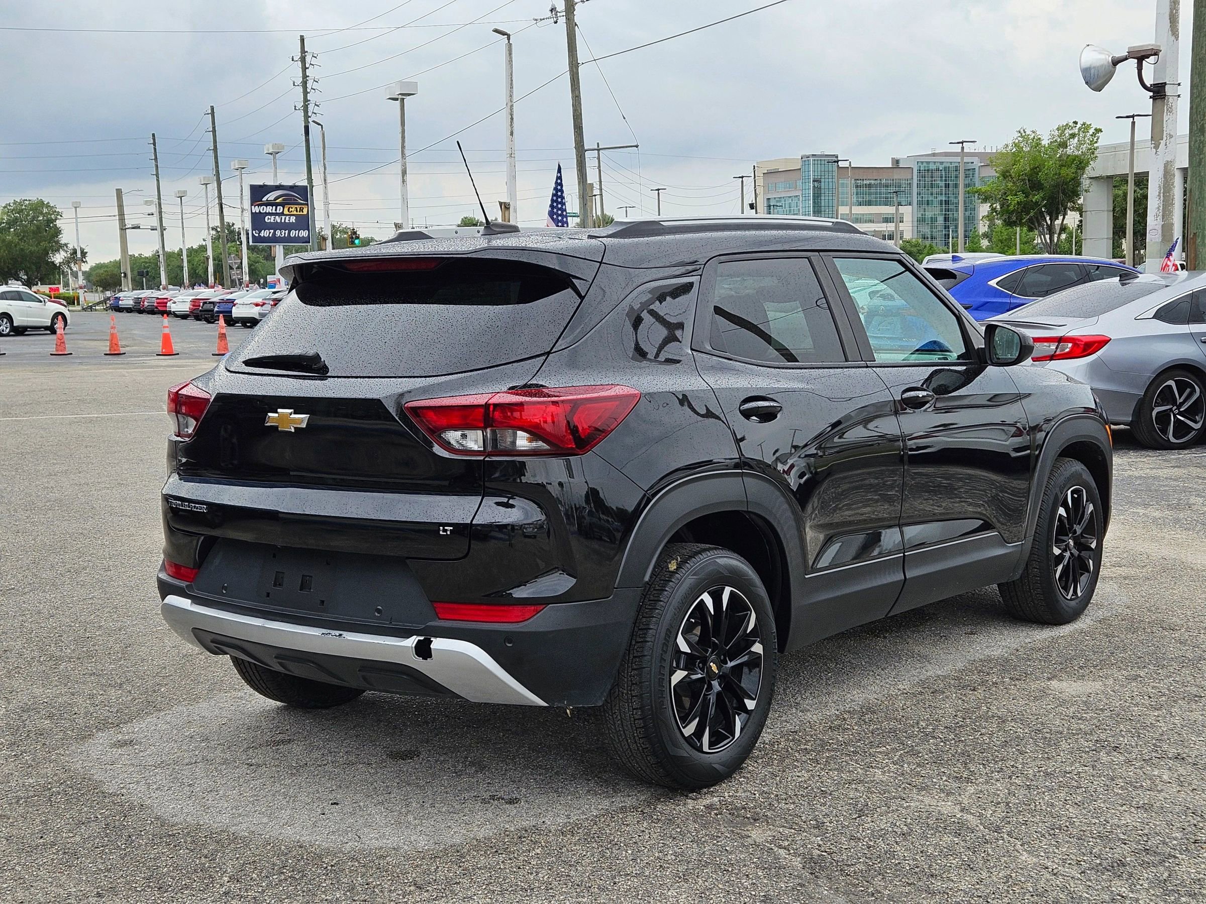 Used 2023 Chevrolet TrailBlazer LT w/ Convenience Package FWD image 8