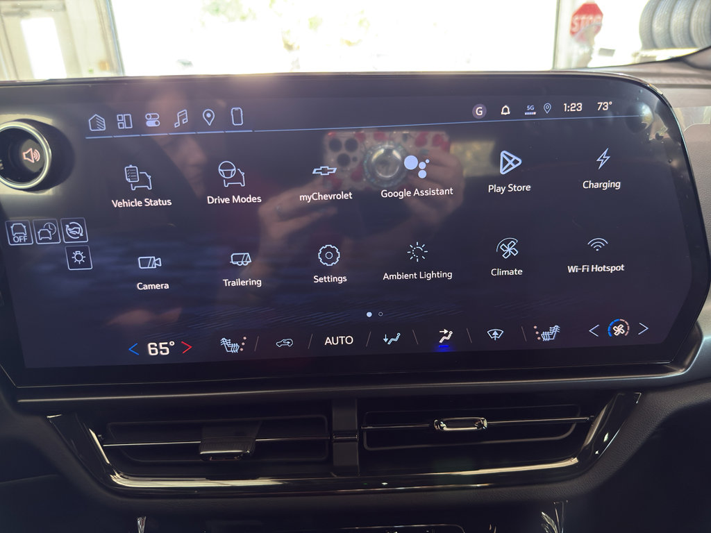 New 2026 Chevrolet Equinox EV RS image 13