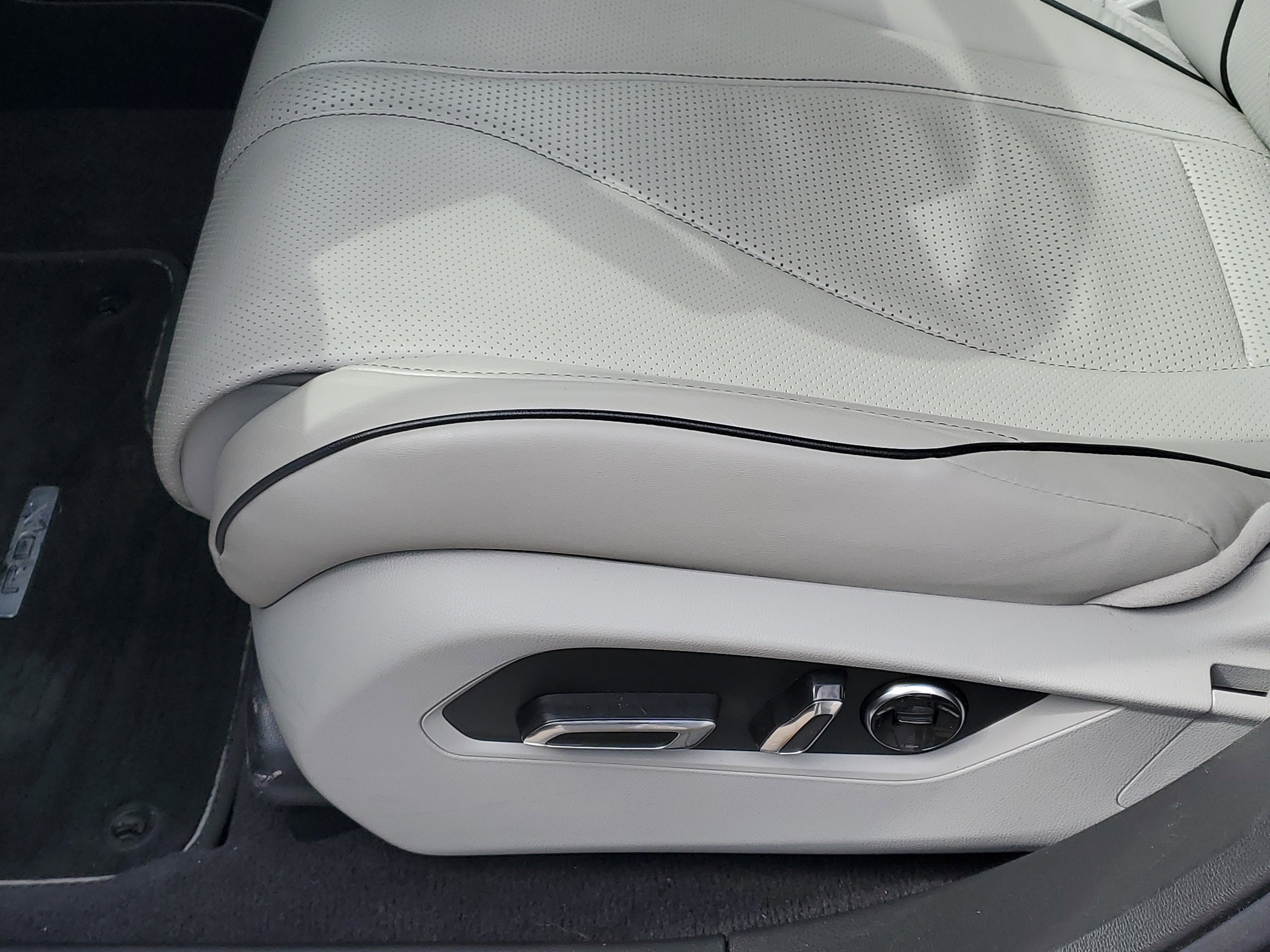 Used 2020 Acura RDX AWD w/ Advance Package image 9