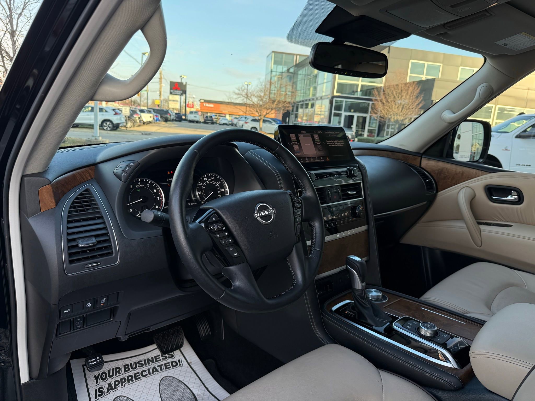 Used 2024 Nissan Armada SL w/ Captain's Chairs Package image 44