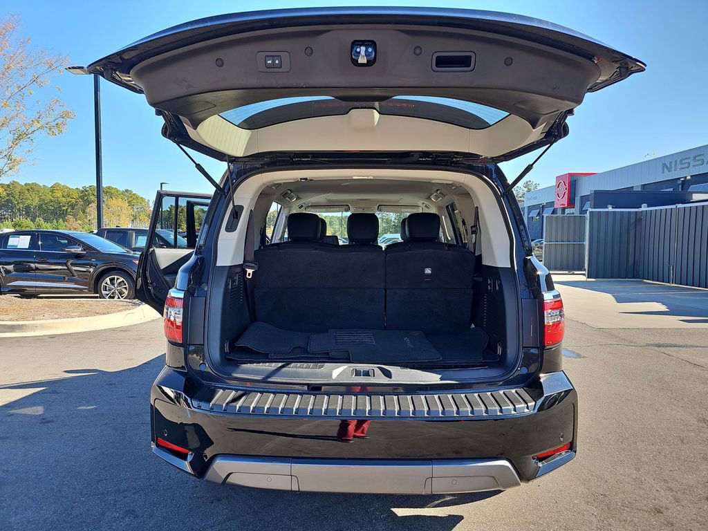 Used 2024 Nissan Armada Platinum image 18