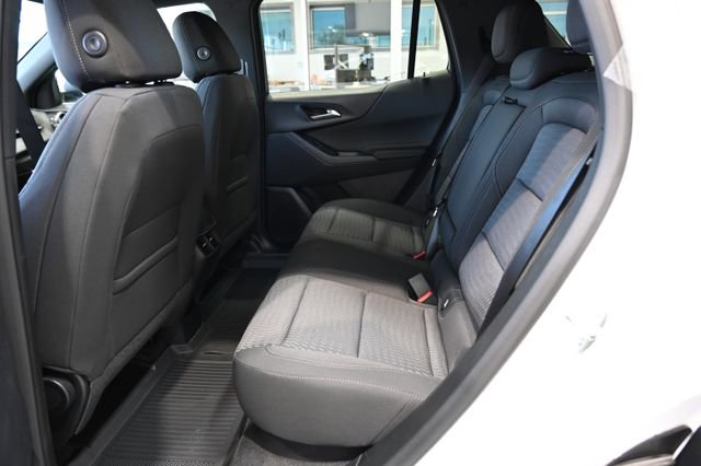 New 2026 Chevrolet Equinox LT FWD image 11