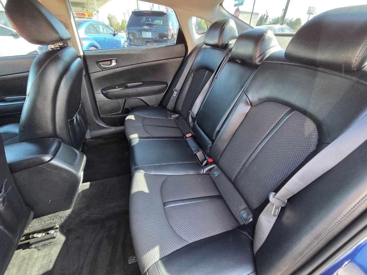 Used 2018 Kia Optima S w/ Pano Sport Package FWD image 13