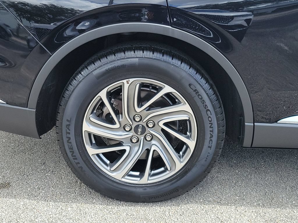 Certified 2023 Lincoln Aviator 2WD w/ Class IV Trailer Tow Package image 5