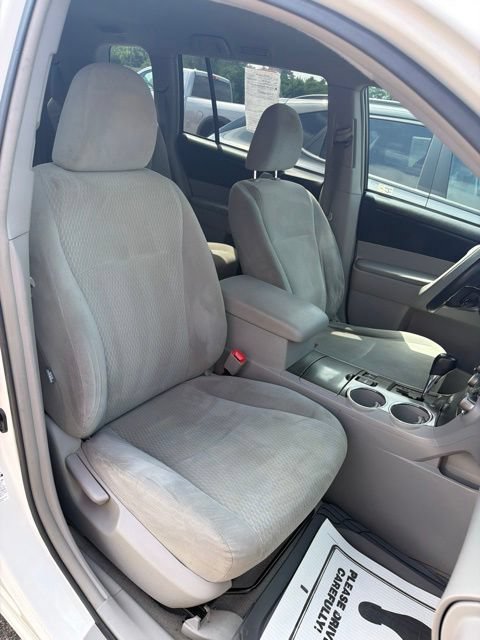 Used 2010 Toyota Highlander 4WD image 29