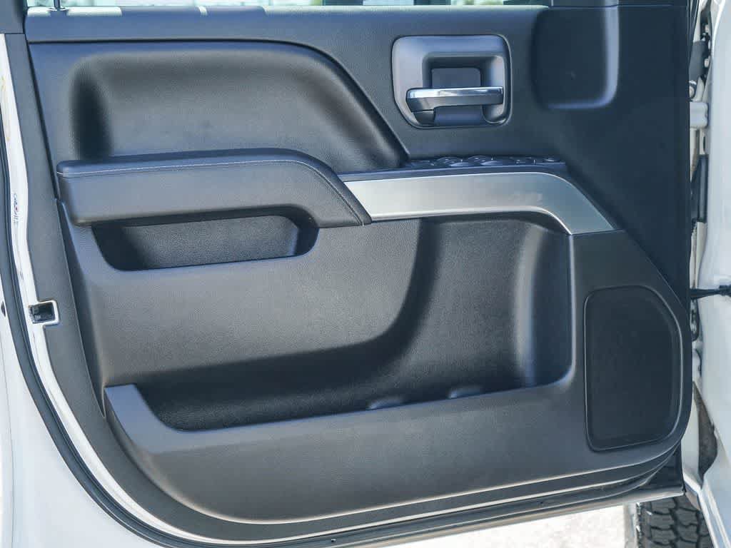 Used 2015 Chevrolet Silverado 2500 LT w/ LT Convenience Package RWD image 19