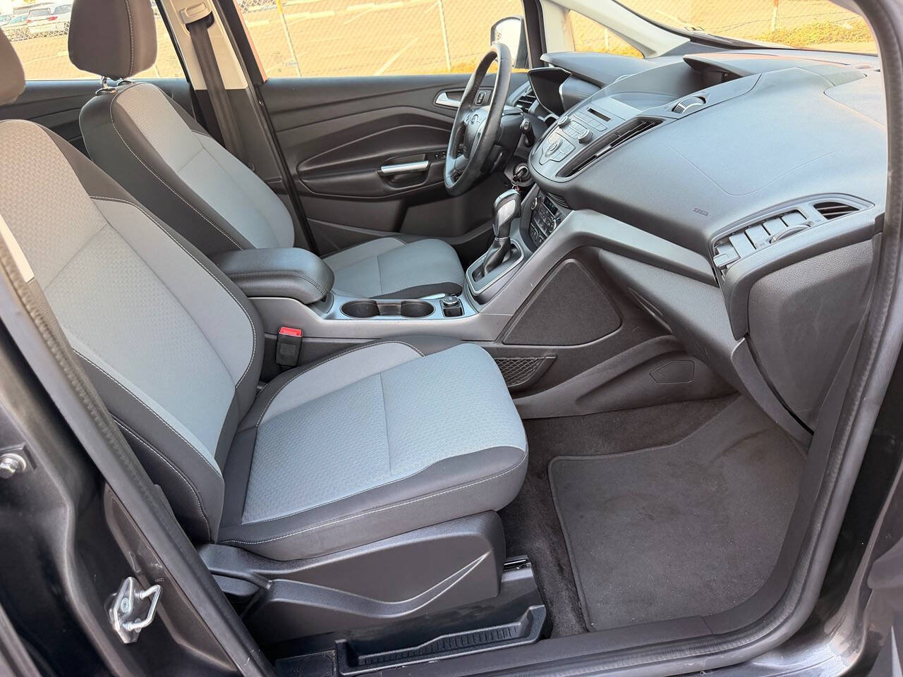 Used 2017 Ford C-MAX SE FWD image 34