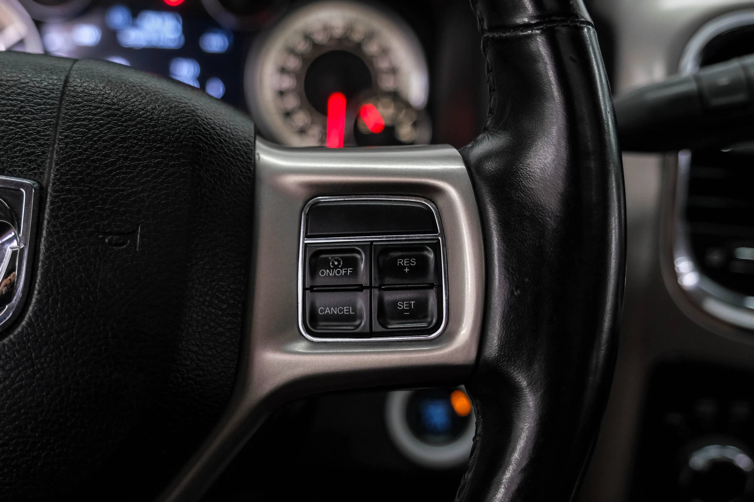 Used 2015 RAM 3500 Laramie w/ Cold Weather Group AWD/4WD image 17