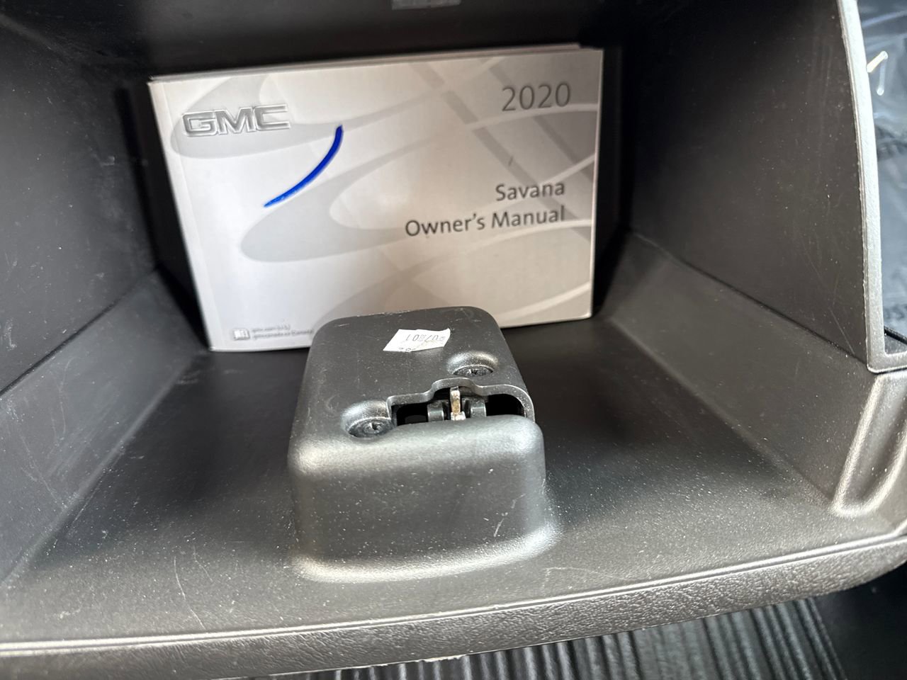 Used 2020 GMC Savana 2500 w/ Driver Convenience Package image 30