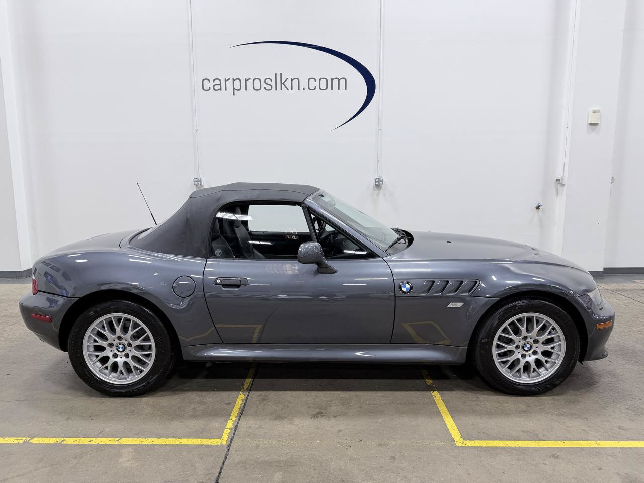 Used 2001 BMW Z3 2.5i RWD image 8