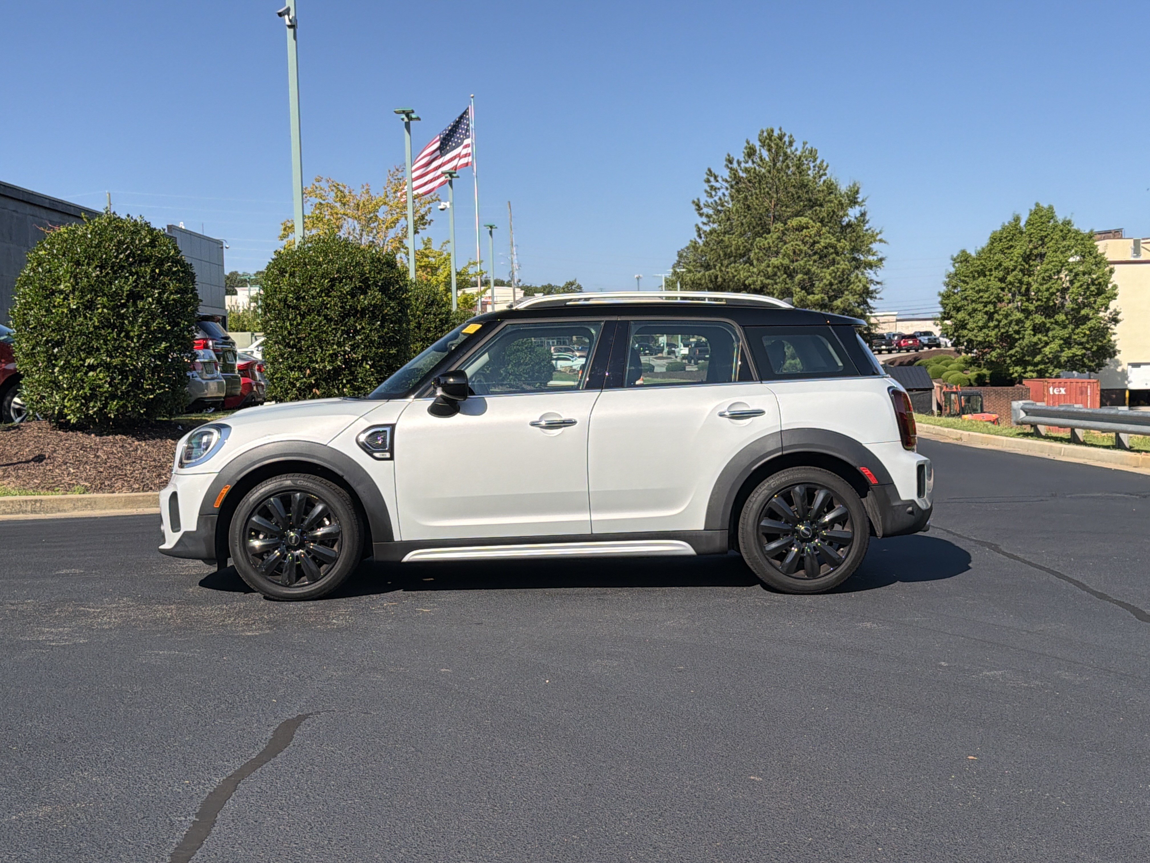 Used 2023 MINI Cooper Countryman S w/ Signature Upholstery Package FWD image 11
