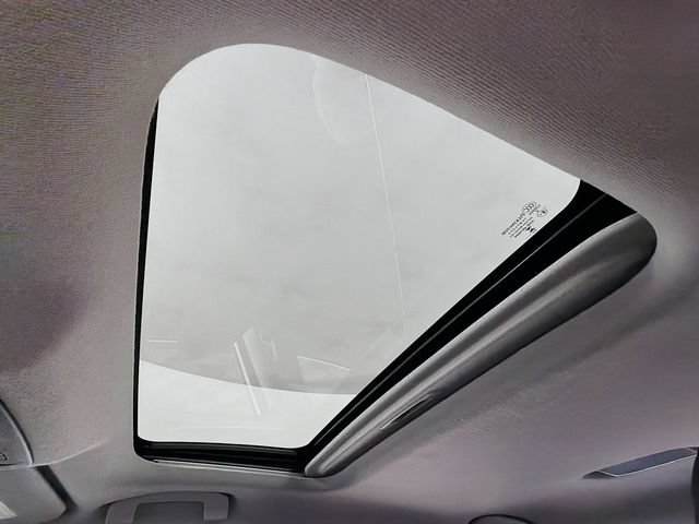 Certified 2023 Nissan Sentra SR w/ SR Premium Package FWD image 29