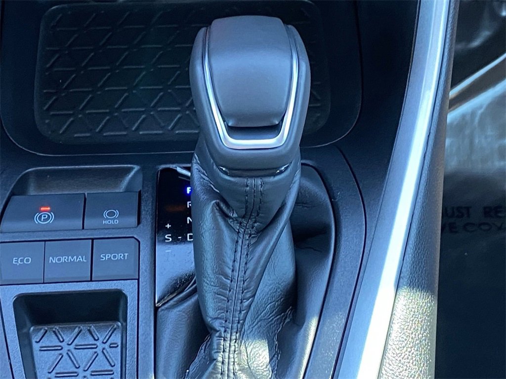 Certified 2025 Toyota RAV4 XLE Premium image 32